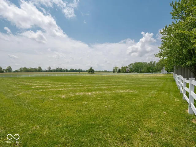$1,349,977 | 5784 North 600 East, Greenfield, IN 46140