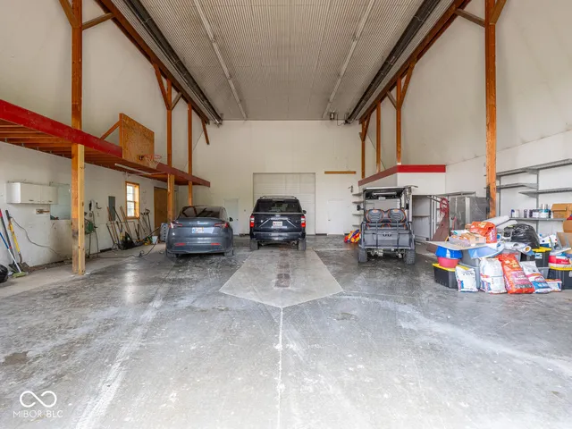 $1,349,977 | 5784 North 600 East, Greenfield, IN 46140