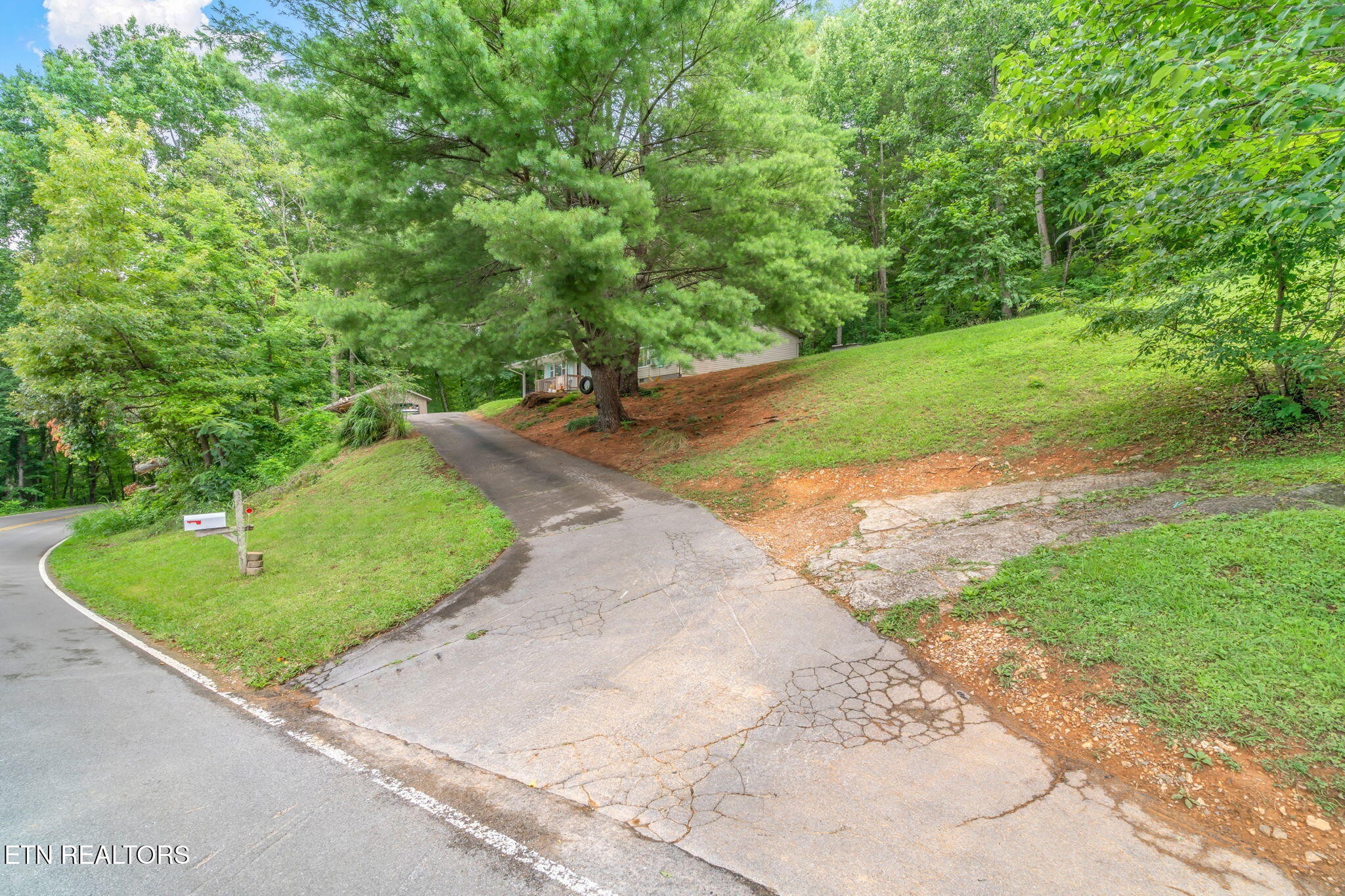 1386 Walker Ford Road Maynardville, TN 37807 - Photo 29 of 35 Gallery Image 29