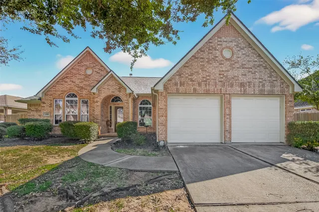 $352,000 | 4018 Copper Creek, Baytown, TX 77521
