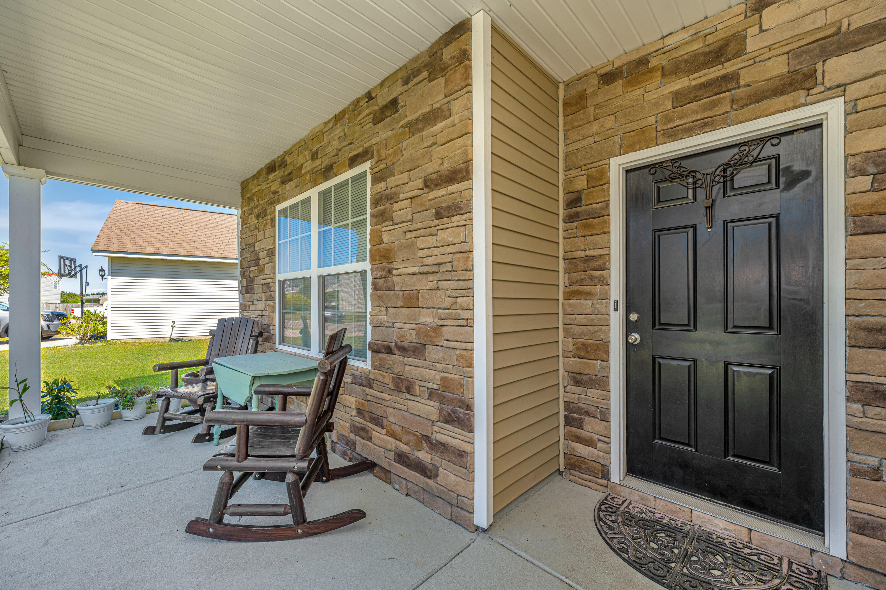 214 Decatur Drive Summerville, SC 29486 - Photo 3 of 38 214DecaturDr06