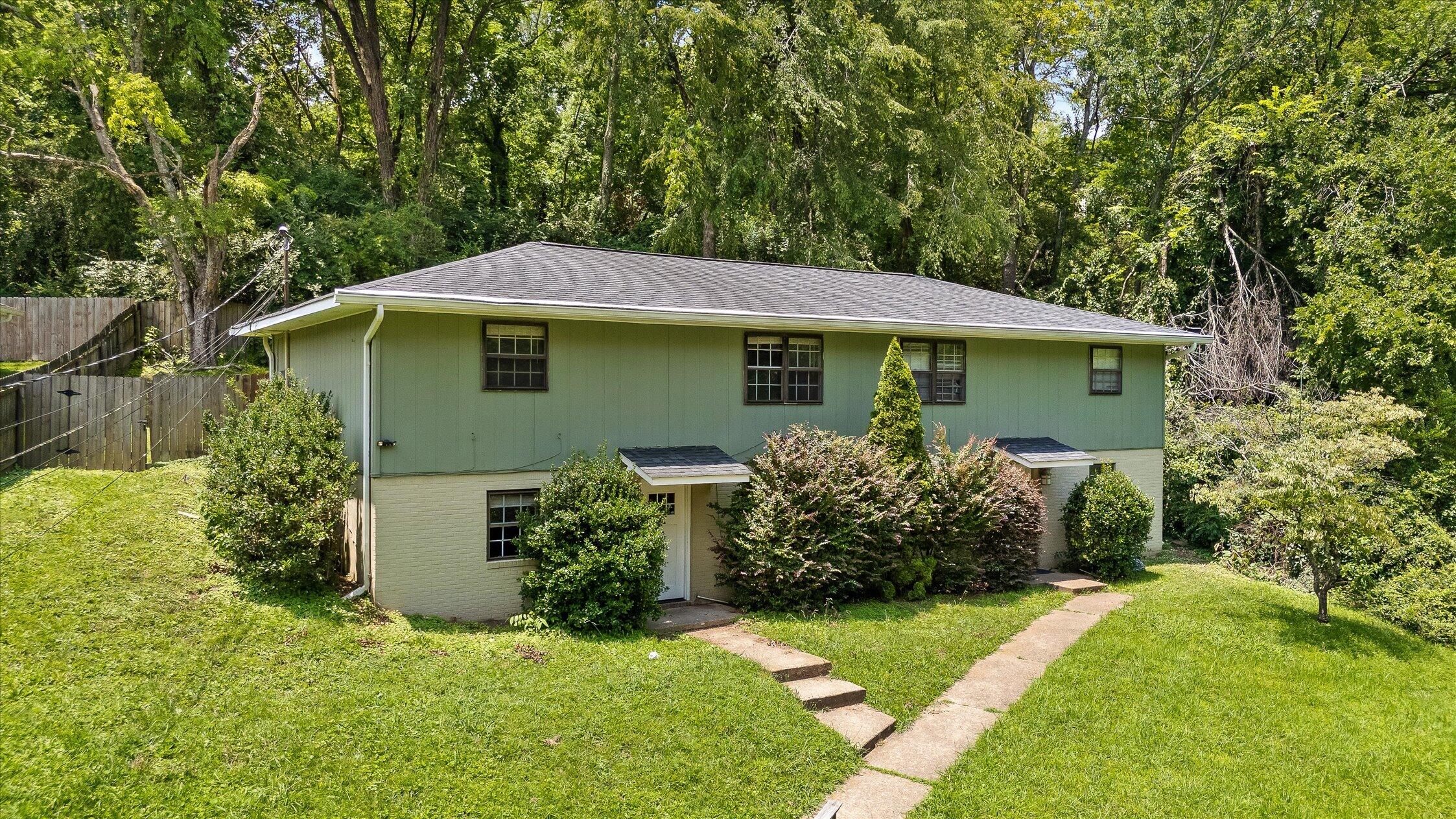 1703 Whiteoak Road Chattanooga, TN 37415 - Photo 3 of 54 04-1703 Whiteoak-43