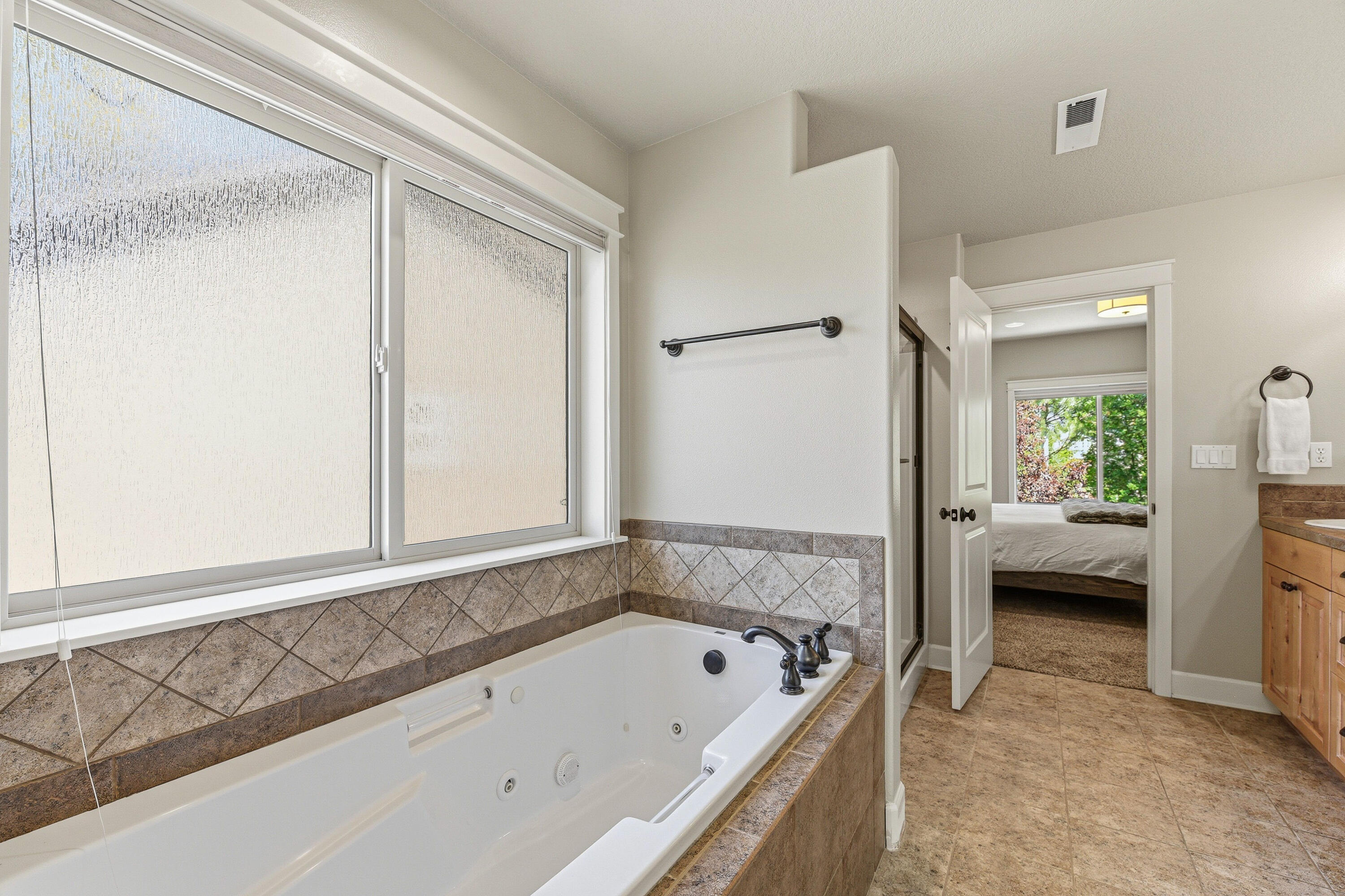 60320 Sage Stone Loop Bend, OR 97702 - Photo 29 of 67
