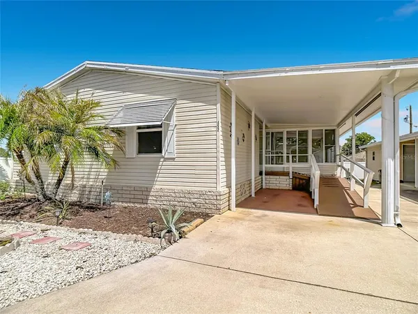 $260,000 | 452 Par Drive, Frostproof, FL 33843