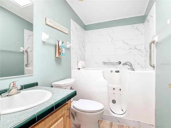 $260,000 | 452 Par Drive, Frostproof, FL 33843