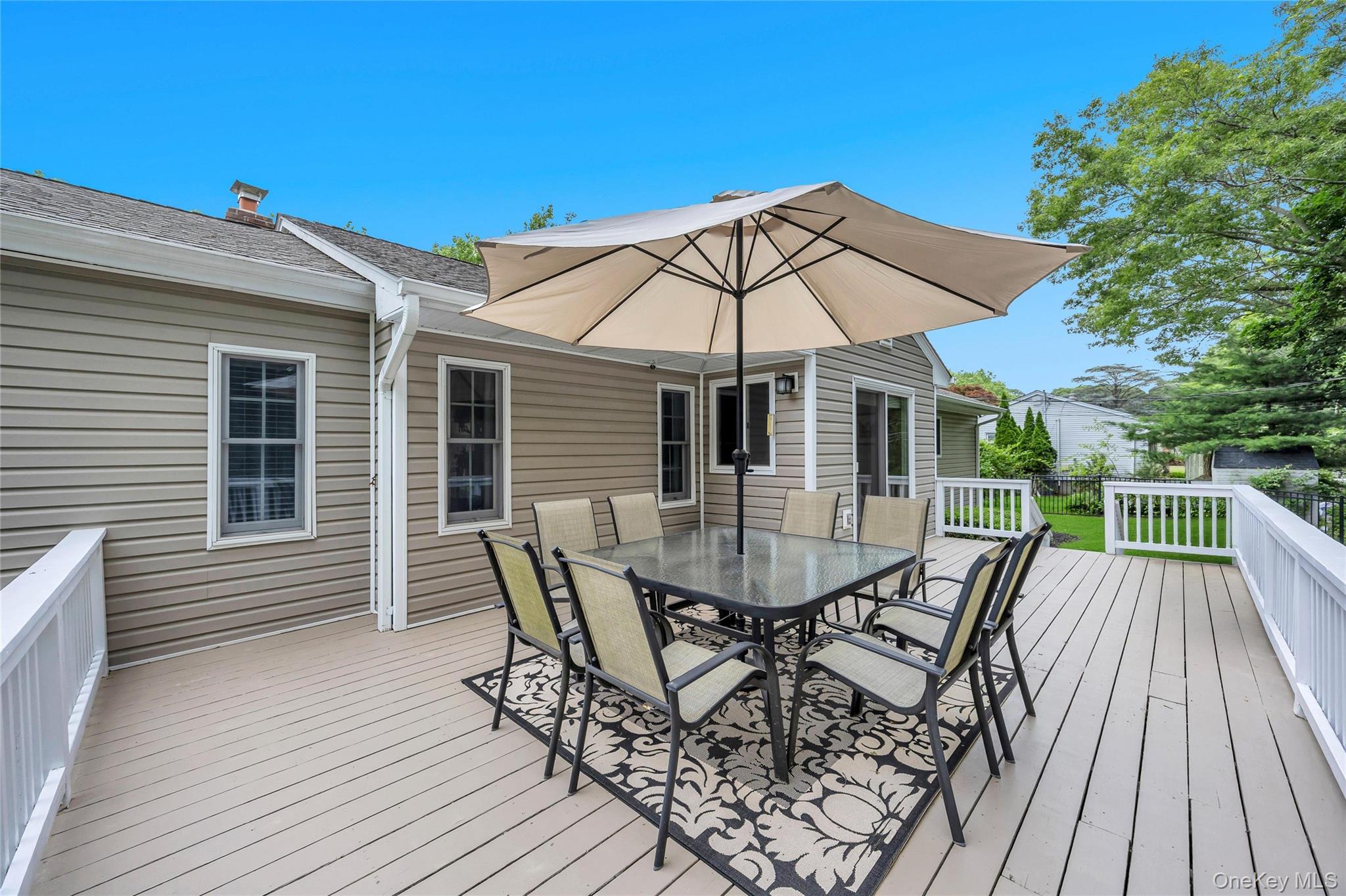 4 Long Hill Road Smithtown, NY 11787 - Photo 33 of 37