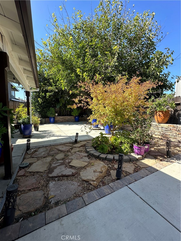 5409 Covert Road Salida, CA 95368 - Photo 20 of 23 a view of a street with a bench