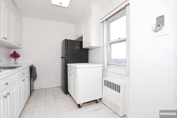 $115,000 | 280 Prospect, Unit 6J, Hackensack, NJ 07601