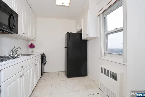 $115,000 | 280 Prospect, Unit 6J, Hackensack, NJ 07601