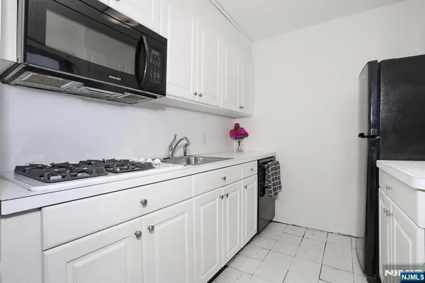 $115,000 | 280 Prospect, Unit 6J, Hackensack, NJ 07601