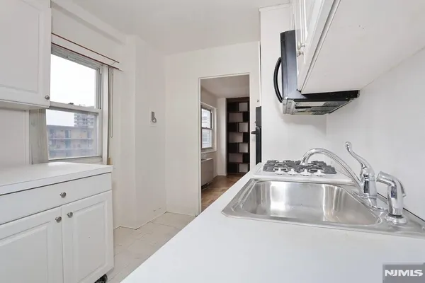 $115,000 | 280 Prospect, Unit 6J, Hackensack, NJ 07601