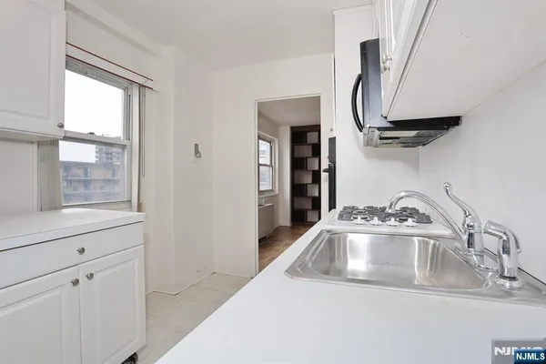 $115,000 | 280 Prospect, Unit 6J, Hackensack, NJ 07601