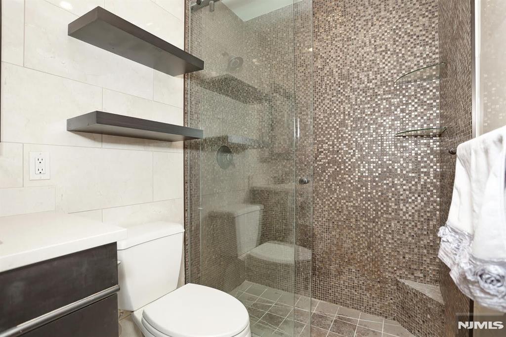 280 Prospect, Unit 6J Hackensack, NJ 07601 - Photo 29 of 43