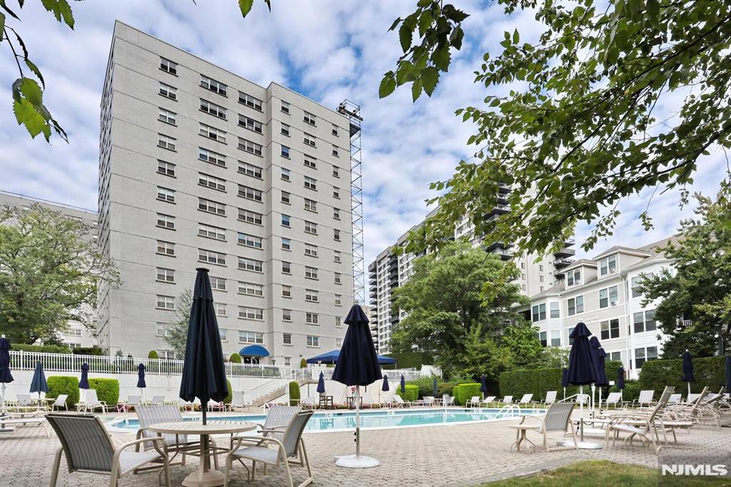 280 Prospect, Unit 6J Hackensack, NJ 07601 - Photo 37 of 43