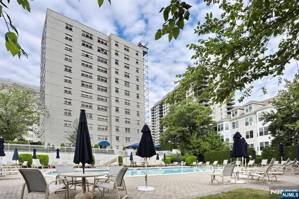 $115,000 | 280 Prospect, Unit 6J, Hackensack, NJ 07601