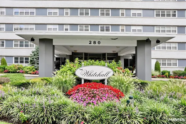 $115,000 | 280 Prospect, Unit 6J, Hackensack, NJ 07601