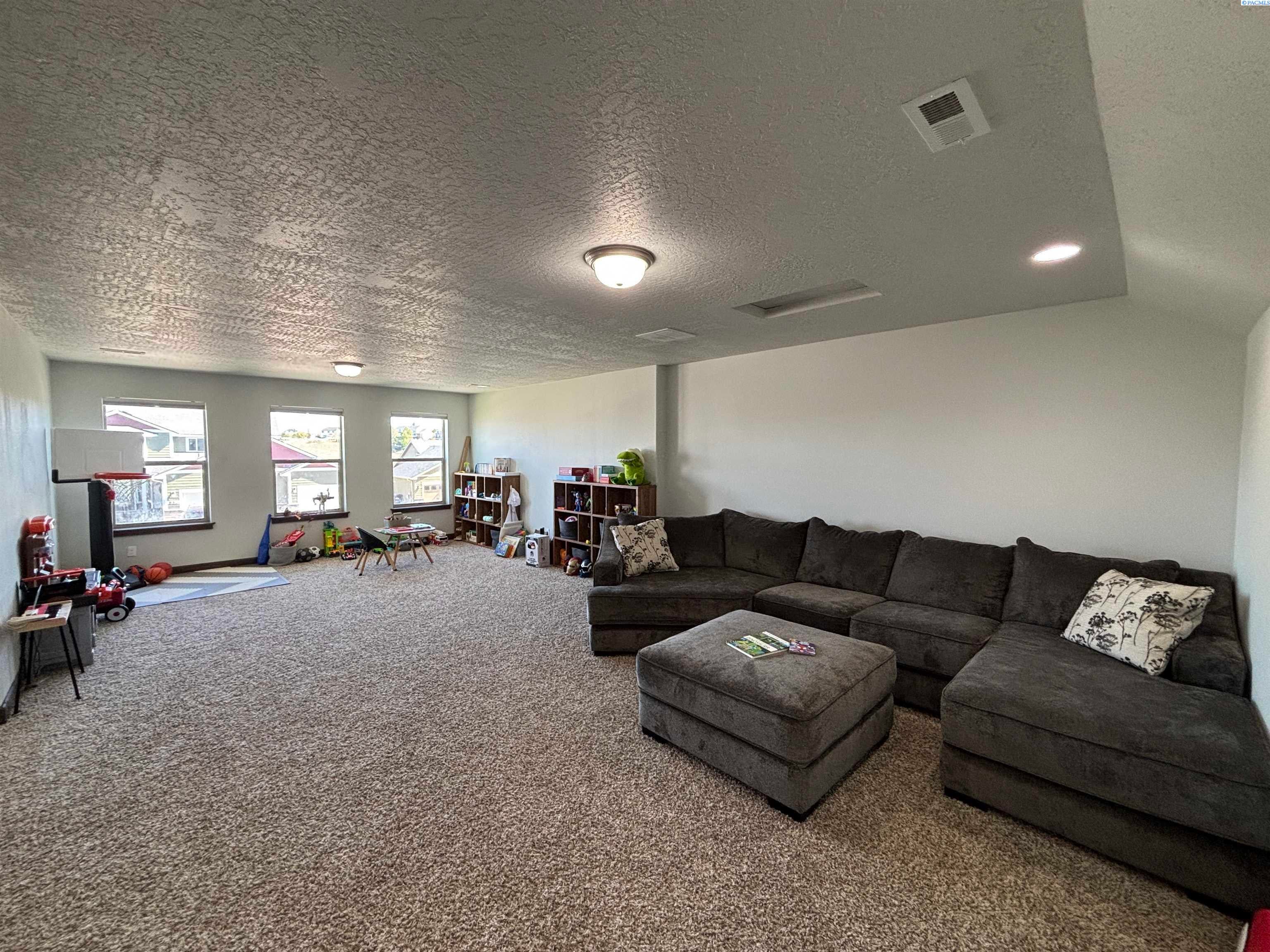 845 Southwest Windy Point Court Pullman, WA 99163 - Photo 20 of 30 Gallery Image 20