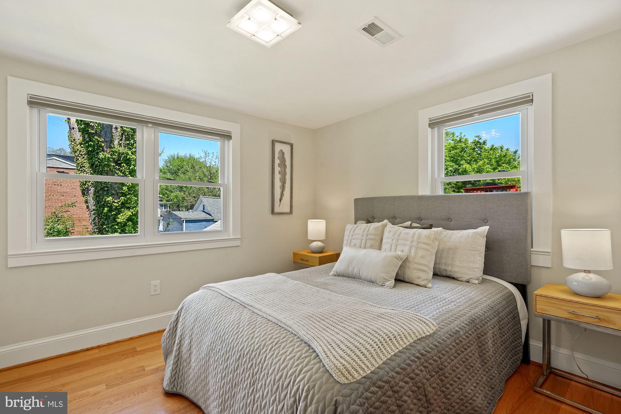 2705 1st Road South Arlington, VA 22204 - Photo 18 of 26 Third bedroom with plenty of privacy