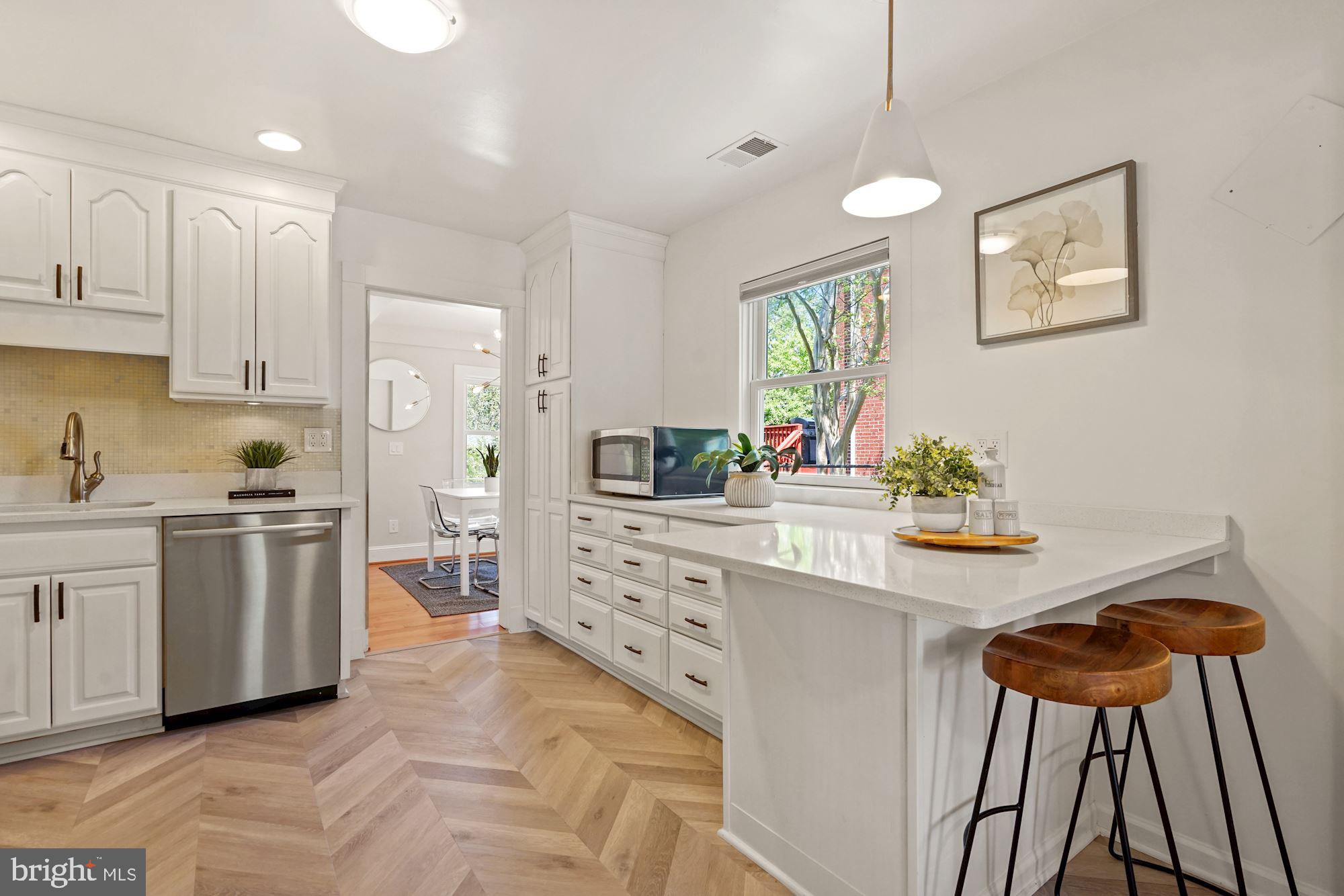 2705 1st Road South Arlington, VA 22204 - Photo 8 of 26 Gorgeous herringbone floors