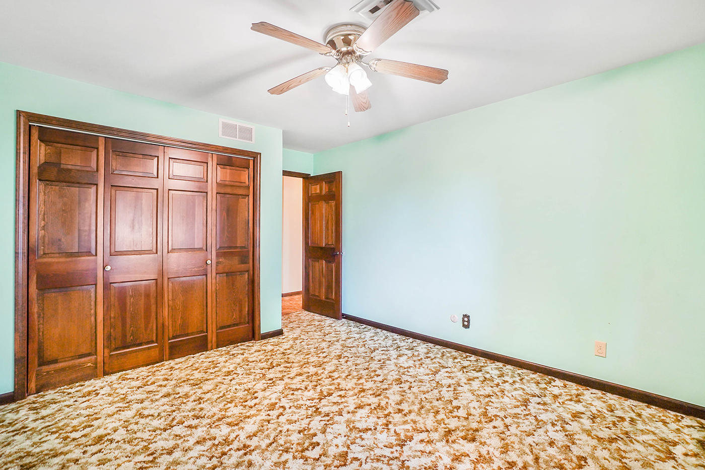1850 Little Rock Road Plano, IL 60545 - Photo 15 of 30 a view of a bedroom