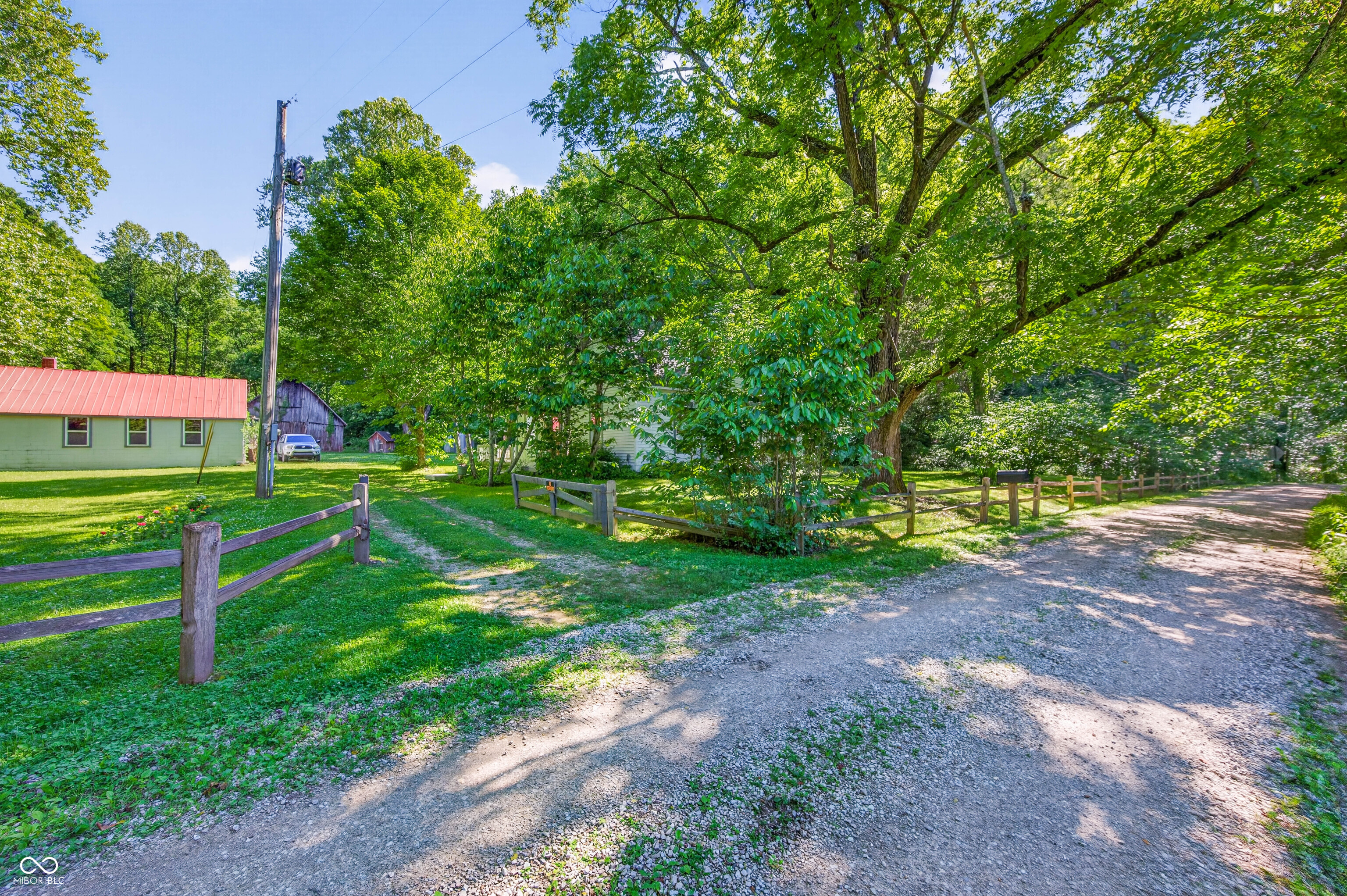 1021 Combs Road Nashville, IN 47448 - Photo 5 of 109