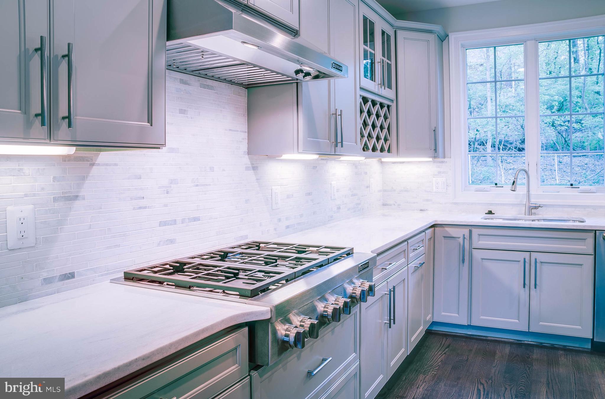 9505 Edgeley Road Bethesda, MD 20814 - Photo 4 of 14 Kitchen