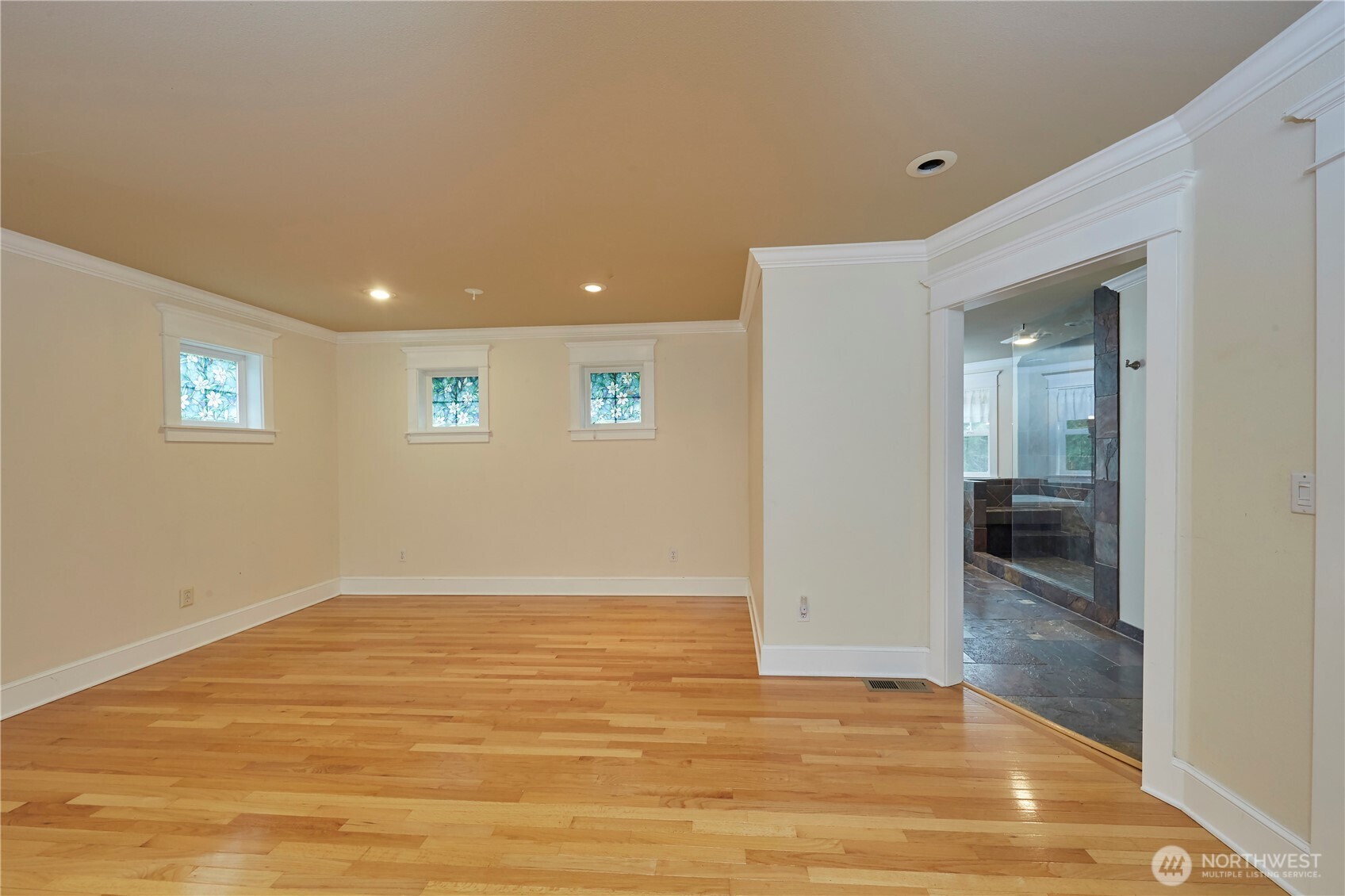 4909 Southwest Old Clifton Road Port Orchard, WA 98367 - Photo 26 of 40