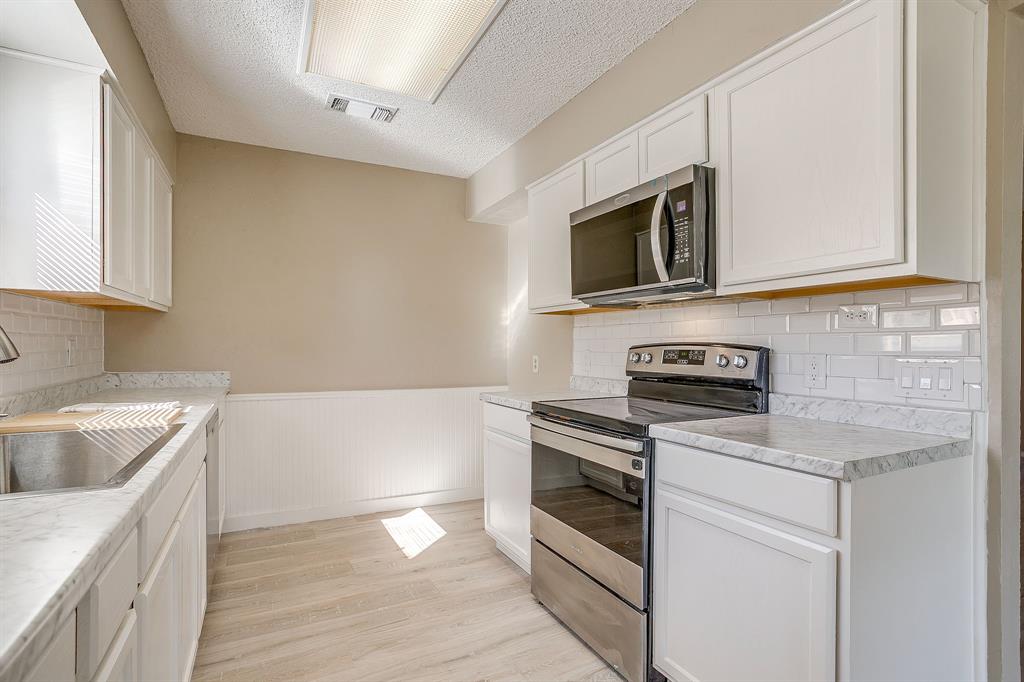 1812 Briar Run Benbrook, TX 76126 - Photo 13 of 30