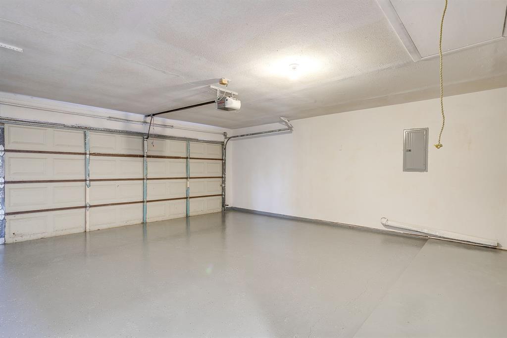 1812 Briar Run Benbrook, TX 76126 - Photo 20 of 30