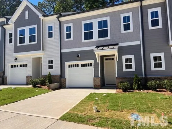 $1,800 | 802 Star Rdg Drive, Raleigh, NC 27610