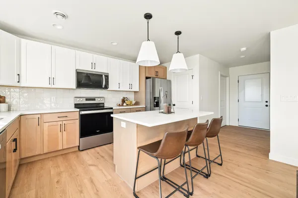 $349,020 | 6249 86th Avenue South, Horace, ND 58047