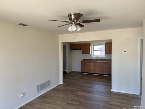 $1,625 | 8816 Oakbrook Street, San Antonio, TX 78221