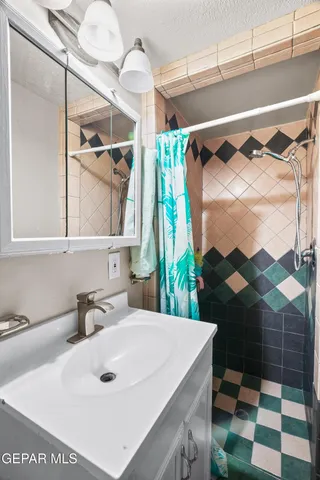 $189,999 | 404 Lesa Lane, El Paso, TX 79915