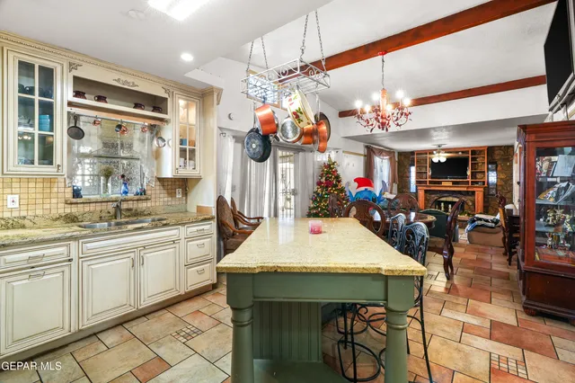 $189,999 | 404 Lesa Lane, El Paso, TX 79915