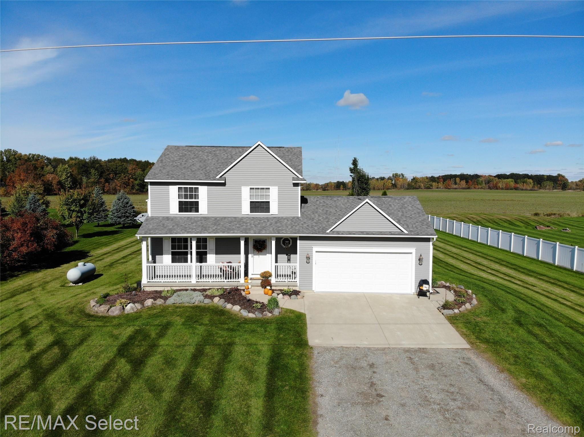8192 Cook Road 02.JPG