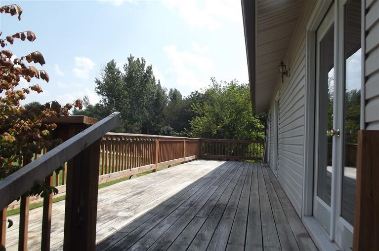 7915 Warner Road Saline, MI 48176 - Photo 14 of 21 Deck