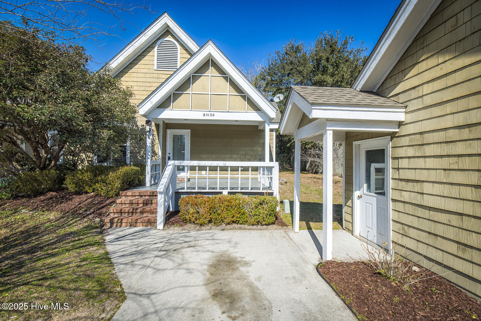 5120 Greenville Loop Road, Unit B Wilmington, NC 28409 - Photo 1 of 27 E9