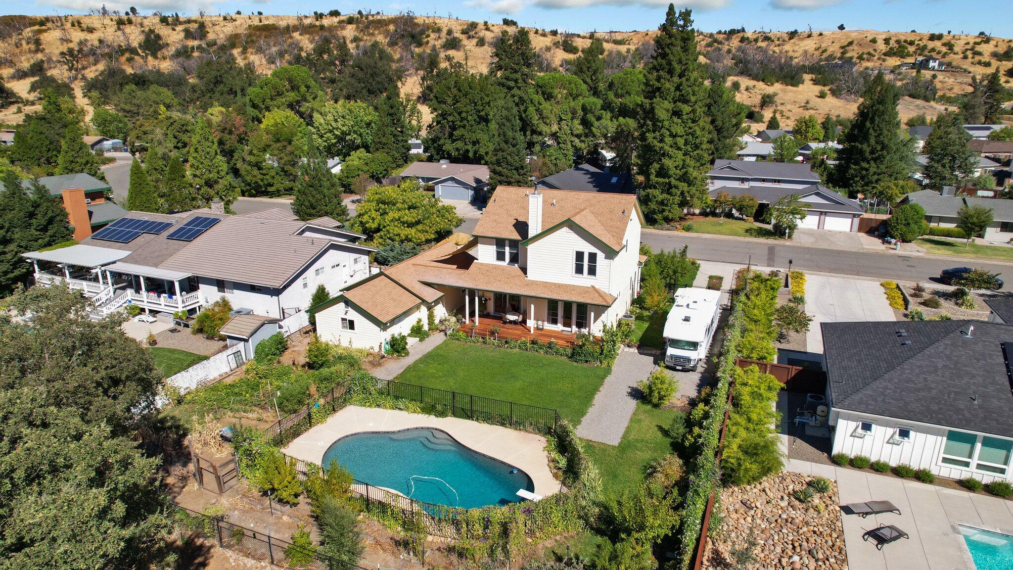 3211 Lake Redding Drive Redding, CA 96003 - Photo 65 of 68 an aerial view of multiple houses with yard