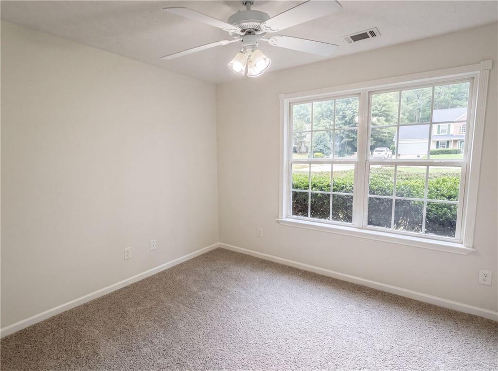 305 Cobb Court Hampton, GA 30228 - Photo 10 of 27
