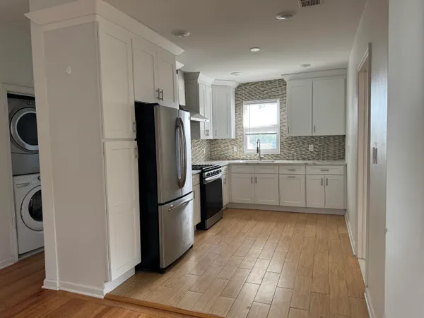 $2,700 | 143 West 2nd Street, Unit 2, Clifton, NJ 07011