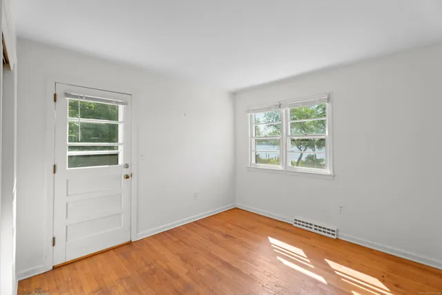 $1,999,500 | 301 Osbrook Point, Stonington, CT 06379