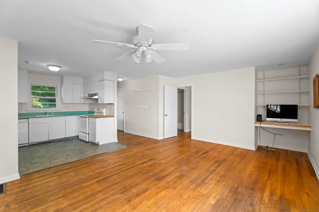 $1,999,500 | 301 Osbrook Point, Stonington, CT 06379