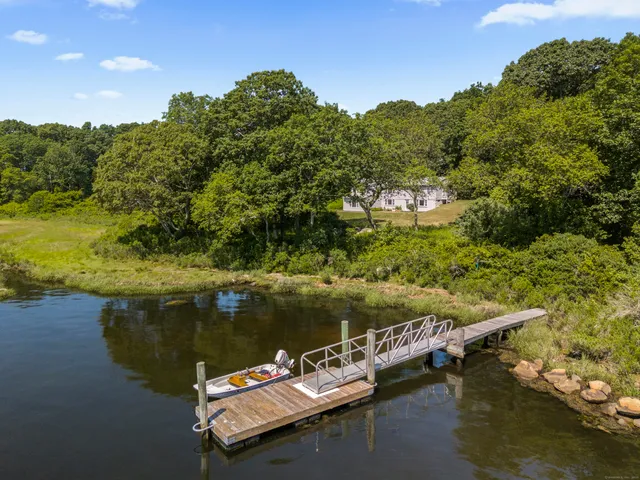 $1,999,500 | 301 Osbrook Point, Stonington, CT 06379
