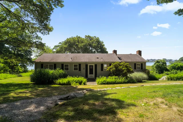 $1,999,500 | 301 Osbrook Point, Stonington, CT 06379