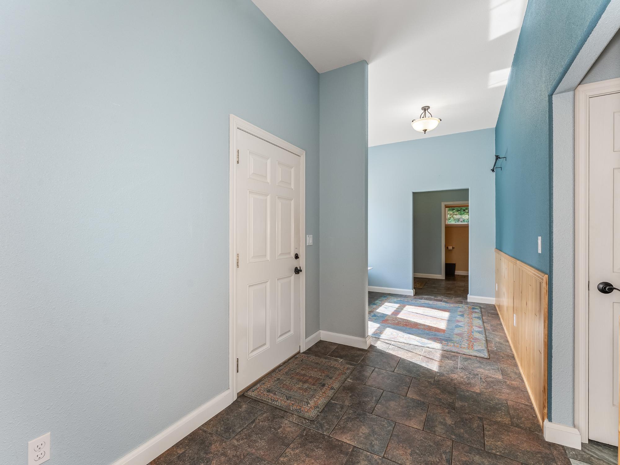 4592 Shore Dr Drive Rhinelander, WI 54501 - Photo 11 of 38 Gallery Image 11