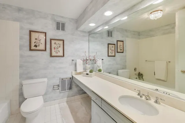 $650,000 | 1110 North Lake Shore Drive, Unit 29S, Chicago, IL 60611