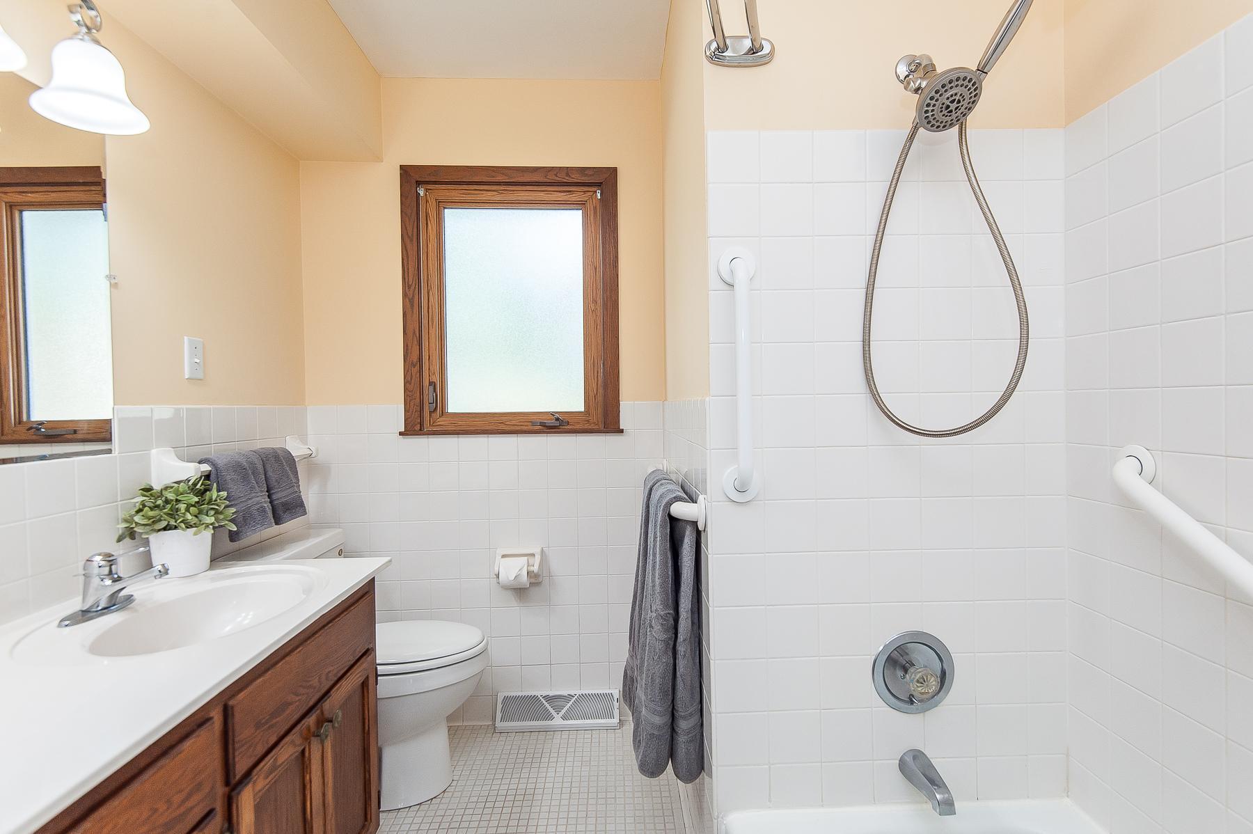 215 26th Street Northwest Rochester, MN 55901 - Photo 12 of 31