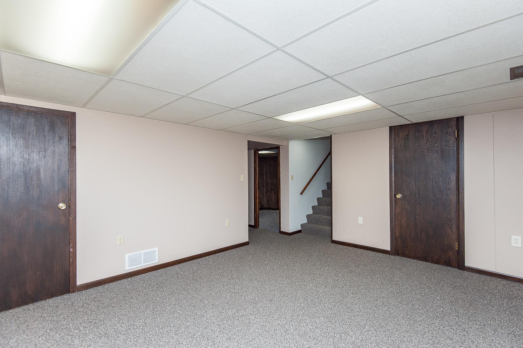 215 26th Street Northwest Rochester, MN 55901 - Photo 20 of 31