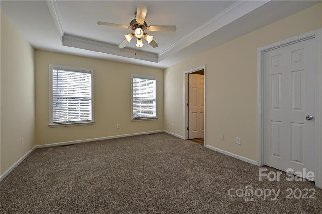 517 Kittiewake Lane Clover, SC 29710 - Photo 19 of 30 an empty room with windows and closet