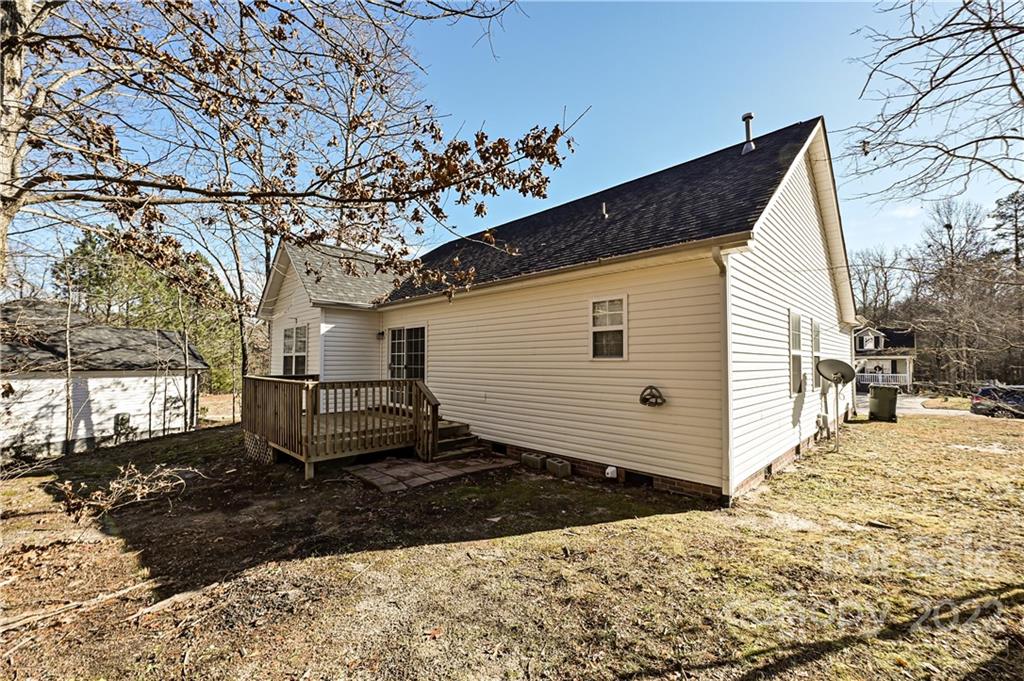 517 Kittiewake Lane Clover, SC 29710 - Photo 30 of 30 a view of a house with a yard
